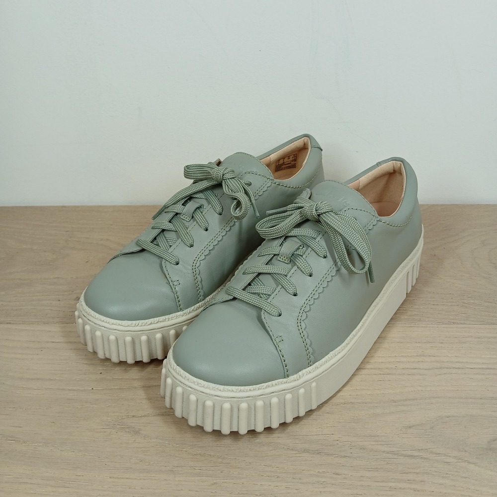 Clarks Craft Cup Lace Platform Sneakers Womens 8 Sage Green Leather Scalloped
